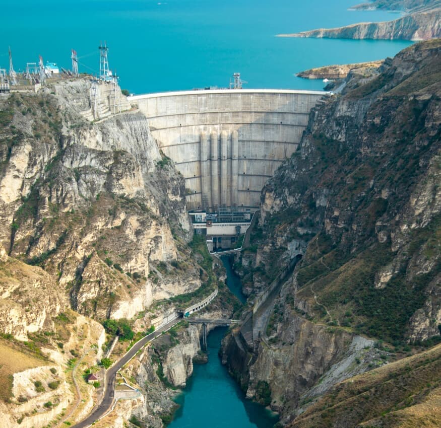 Large hydro and thermal infrastructure in a mountain valley